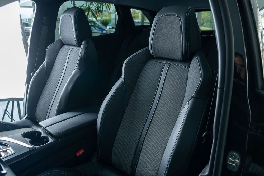 Peugeot 3008 1.2 PureTech Allure EAT8