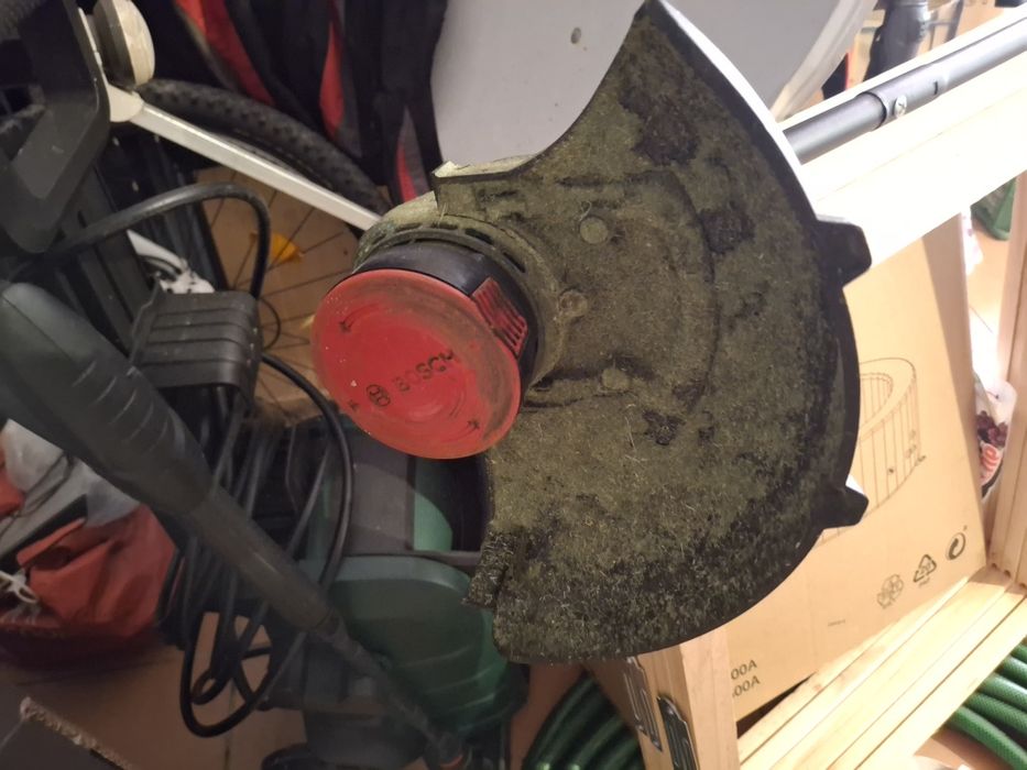 Vendo Aparador relva Bosch Easy PREÇO FINAL!!