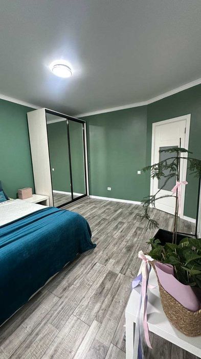 V Заїжджай і живи! 1К квартира на Щасливому з технікою