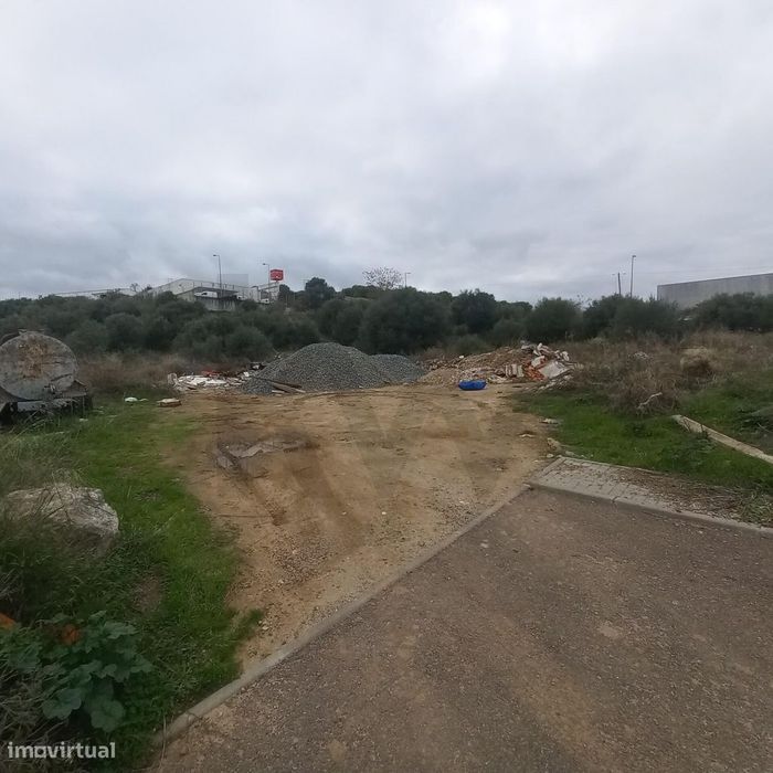 Lote de Terreno Urbano – Zona Industrial de Elvas
