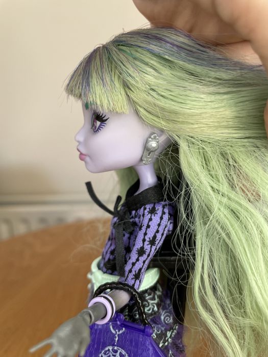 Твайла Twyla Monster High