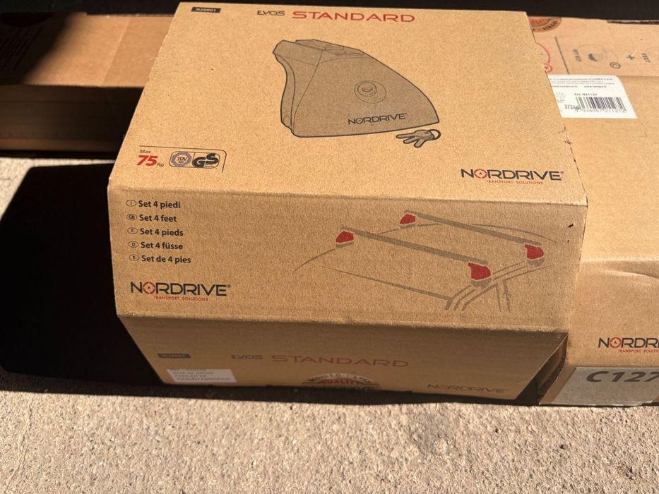 Barras de tejadilho Nordrive para VW Polo de 2009 a 2017 entre outros.