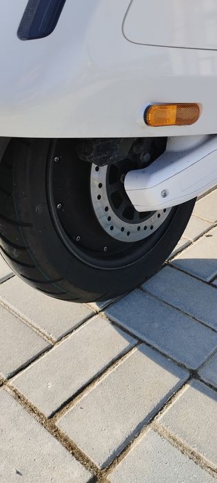 Scooter elétrica Arena Rena 125cc