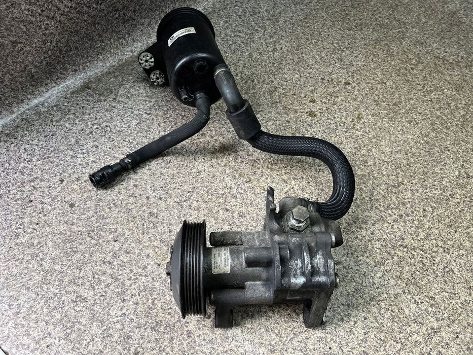 Pompa wspomagania kolko zbiorniczek weze BMW X5 E70 3.0 3.5 D M57N2 E71 X6