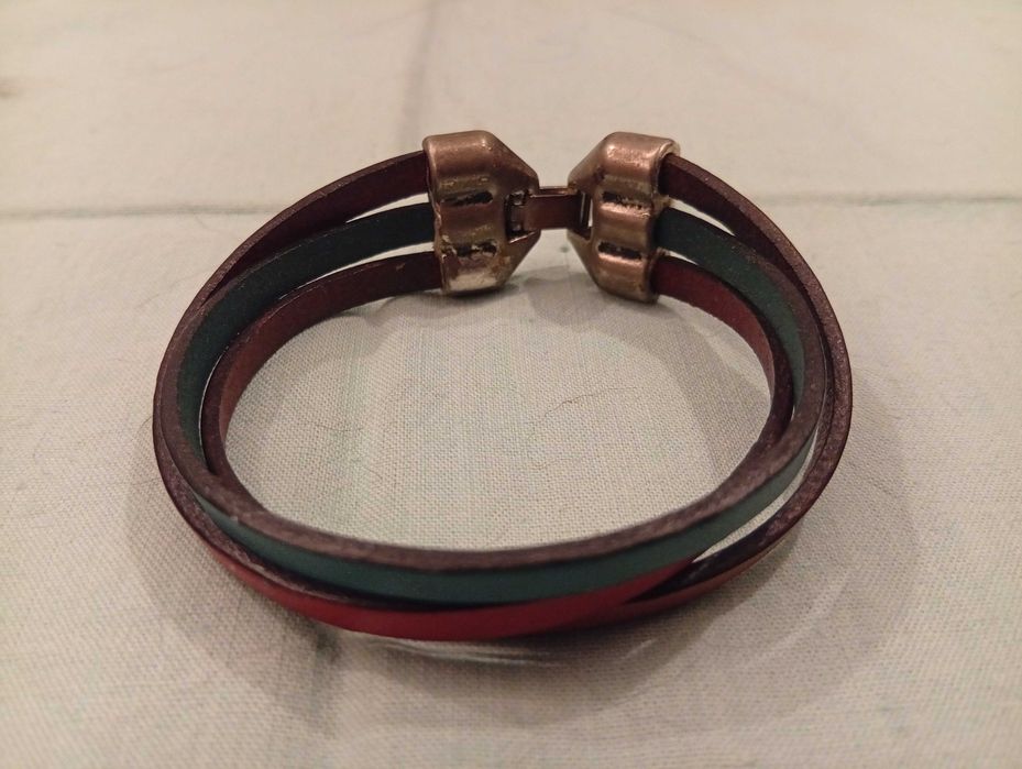Pulseira tripla, verde, marron e mostarda