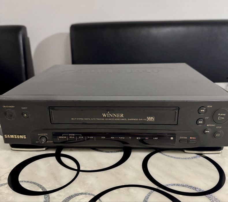 Відеомагнітофон Samsung VHS Winner