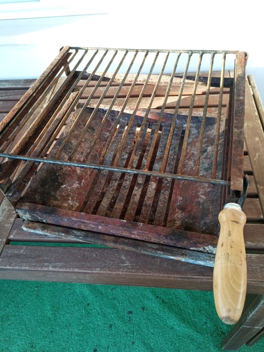 Churrasqueira em ferro  zincado