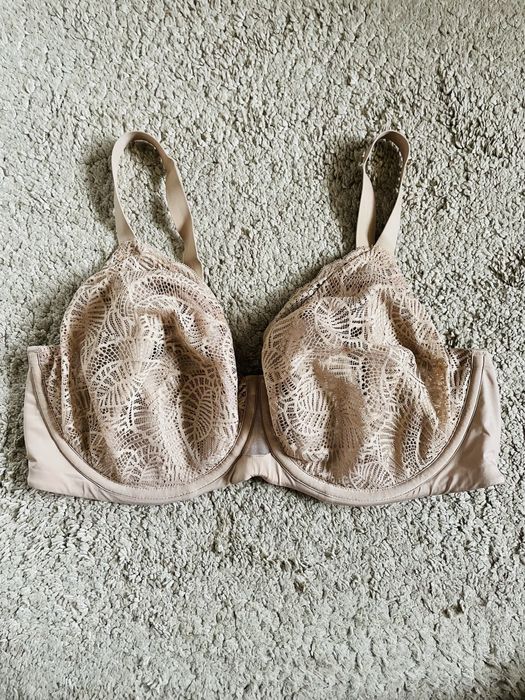 Бежевый бюст на косточках  m&s