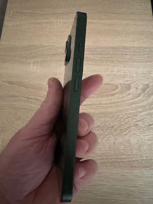 iPhone 13 po gwarancji.