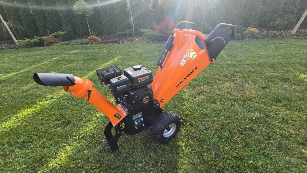 Rębak spalinowy rozdrabniacz do gałęzi łuparka TB Garden GS650