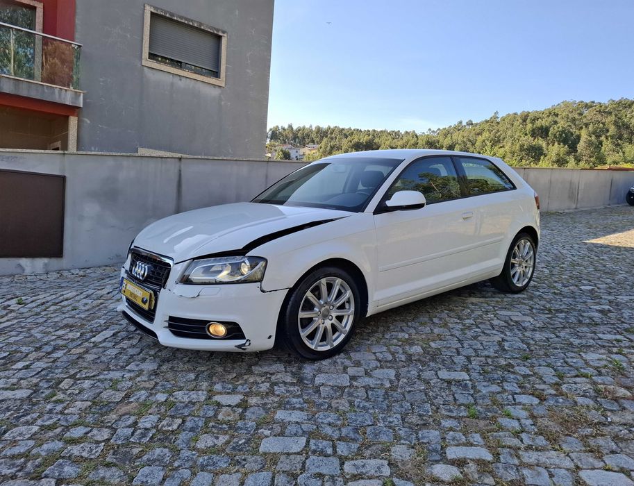 Audi A3 1.6 TDI S-LINE Apenas 155 Mil kms Nacional de 2011 KIT AIRBAGS INCLUIDO