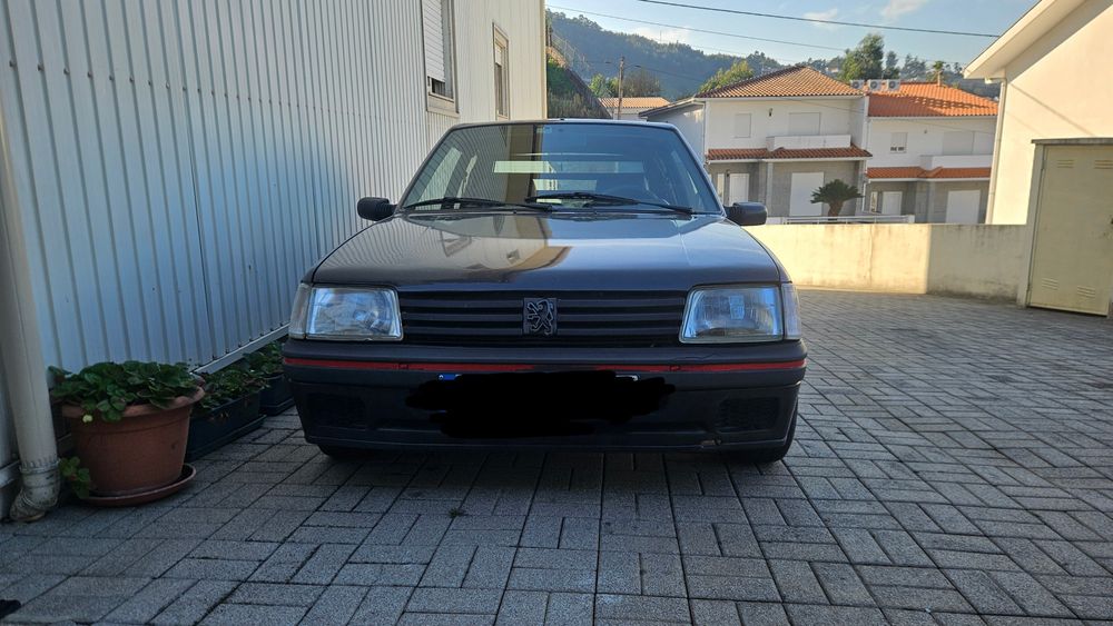 Peugeot 205 xad 1.8