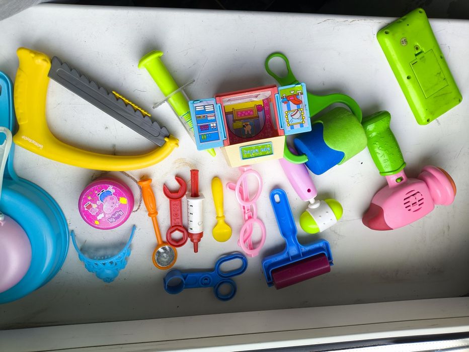 Продам всі іграшки в одні руки телефон і молоток музичні