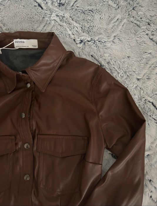 Casaco de pele da bershka novo