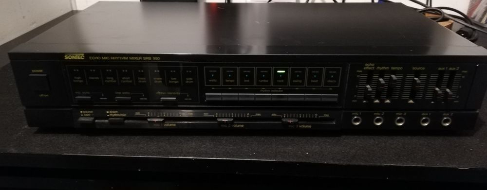 Misturador e sequenciador de ritmos