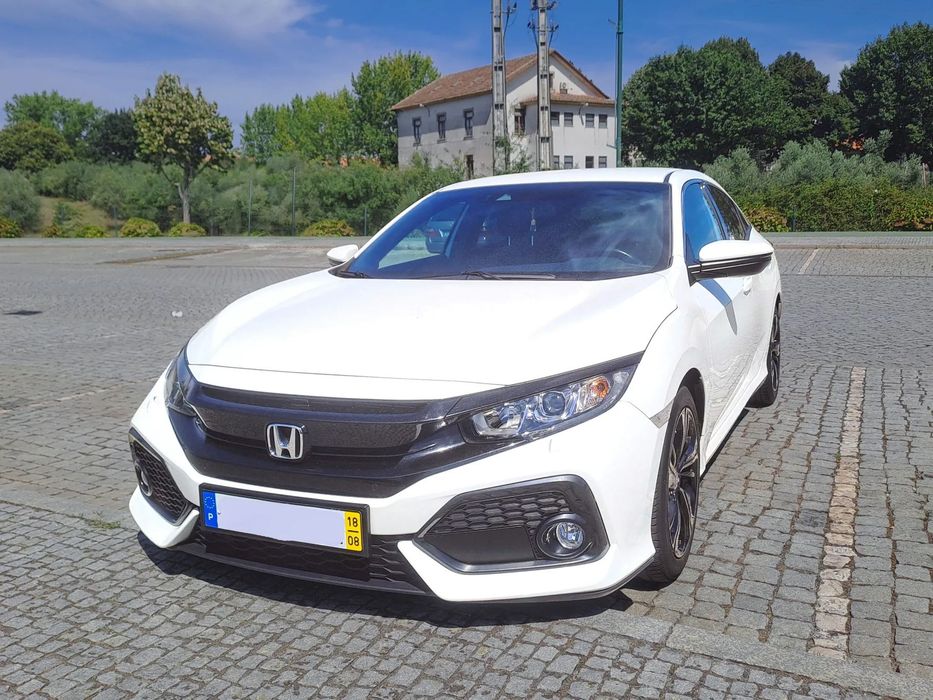 Honda Civic 1.0 i-VTEC Elegance Navi