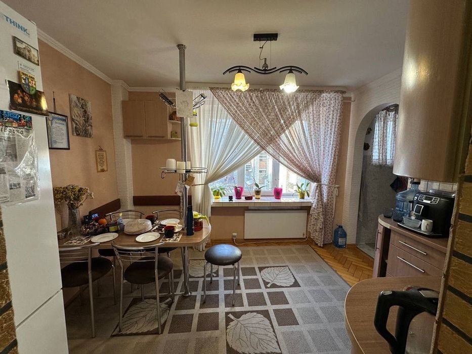 Продам 3 кімнатну квартиру