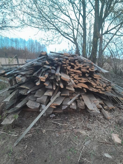 Tartaczane zrzyny  ,drzewo opałowe