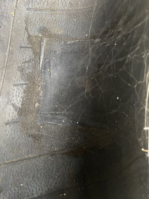 Продам дві шини з камерами 15.5 38 МТЗ,ЮМЗ,Т40