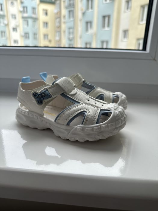 Босоніжки дитячі 25 розмір