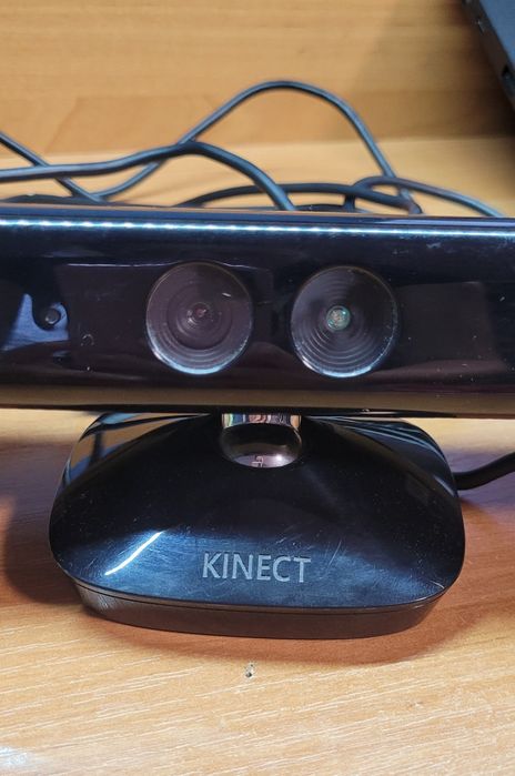 Сенсор движений Kinect  для Xb ox 360
