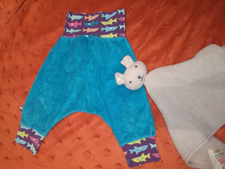 Scheenes-t-shirt.de spodnie alladynki niemowlęce 62/68 cm 3-6m.