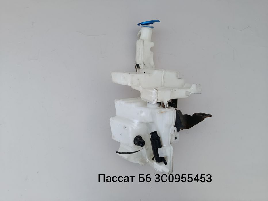 Бачок омивача лобового фар Фольксваген Шкода