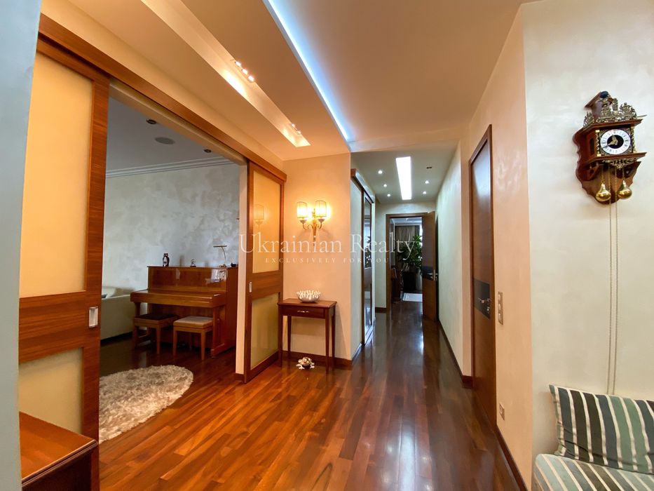 Продаж 4к квартири вул. Назарівська  23а. Ботанічний сад Фоміна