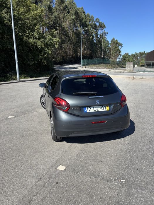 Peugeot 208 PureTech Style