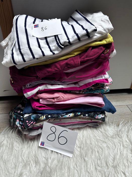Paka ciuchów dla dziewczynki r. 86