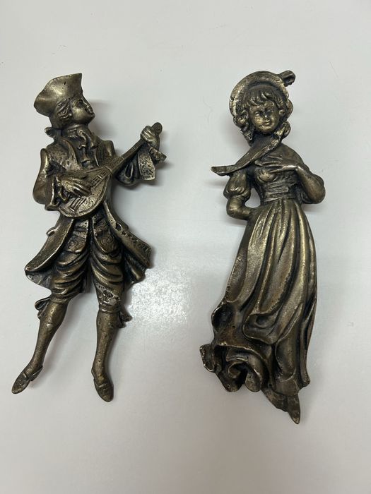Bonecos em bronze macico para porta