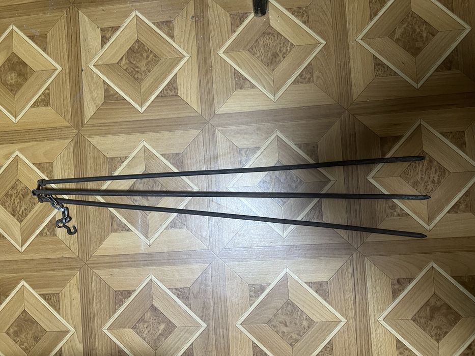 Тренога небольшая 70 см. крепкая