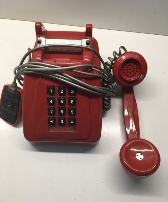 Telefone Antigo Vermelho