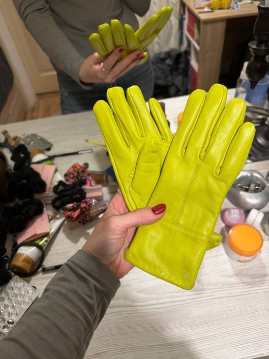 Теплі шкіряні рукавички Reserved