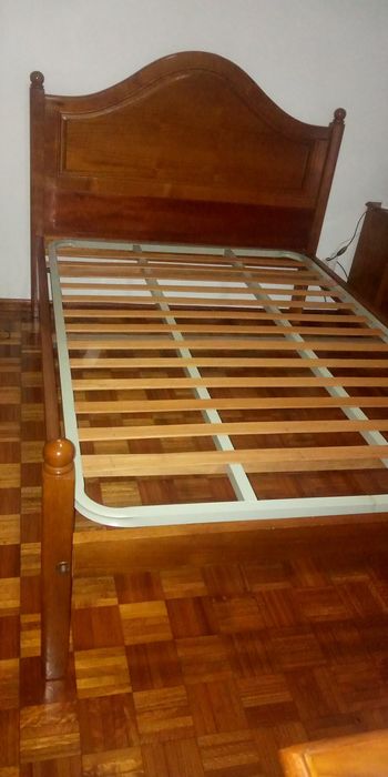 Cama de casal pinho mel