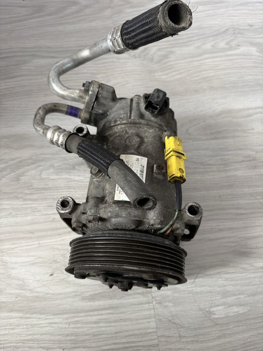 Компресор кондиціонера Peugeot 1.6 hdi Citroen 1.6 hdi