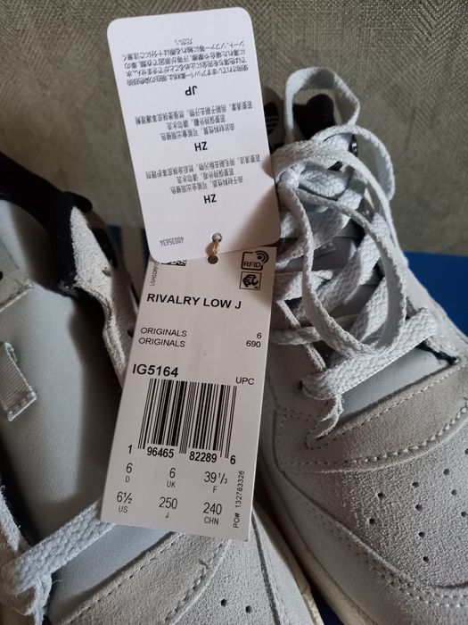 Кросівки Adidas,puma shoes