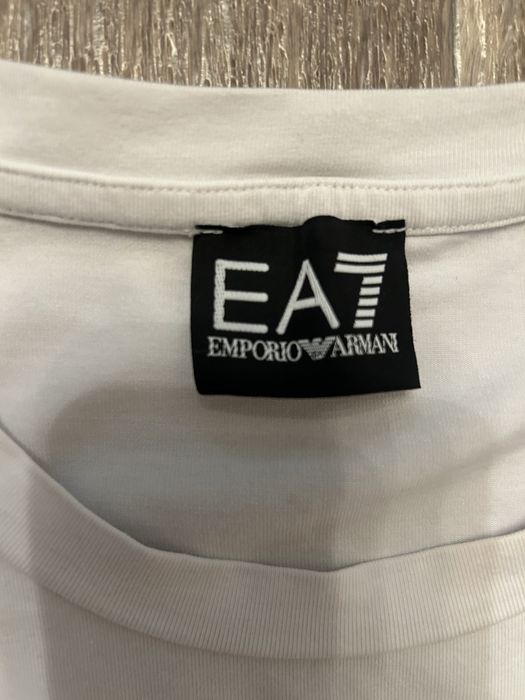 Футболка Emporio Armani AE7