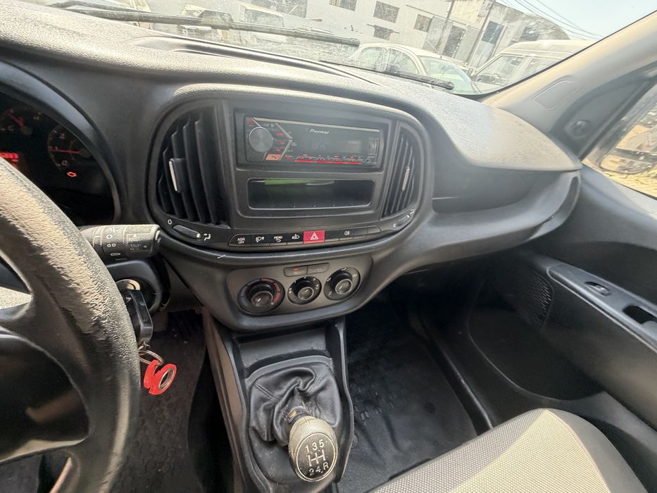 Fiiat doblot  3 lugares  180000km