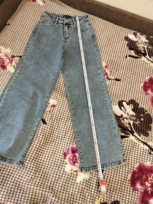 Нові жіночі джинси