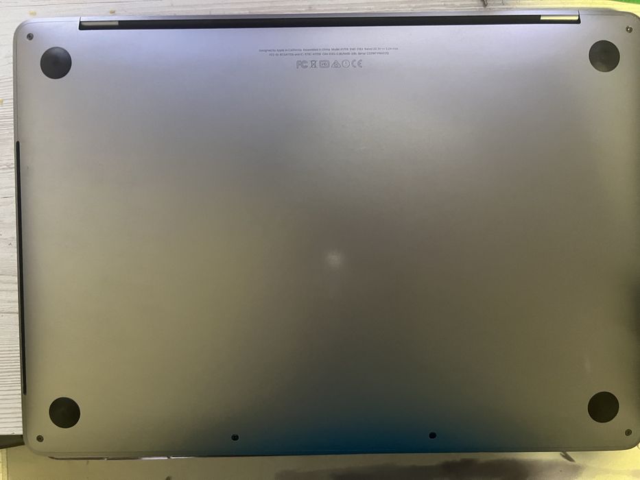 Macbook Pro 2017 13inch 16/512