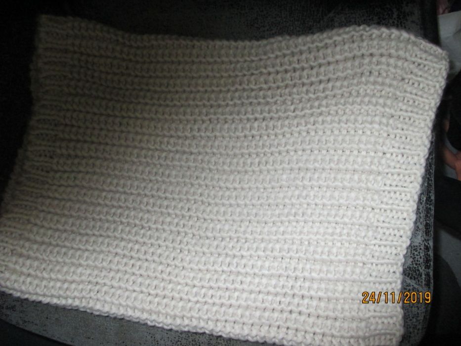 Mala e gola Parfois + 2 gorros p/ menina e senhora