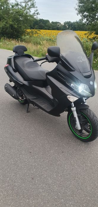 Skuter Piaggio Xevo 125 Zamienię.