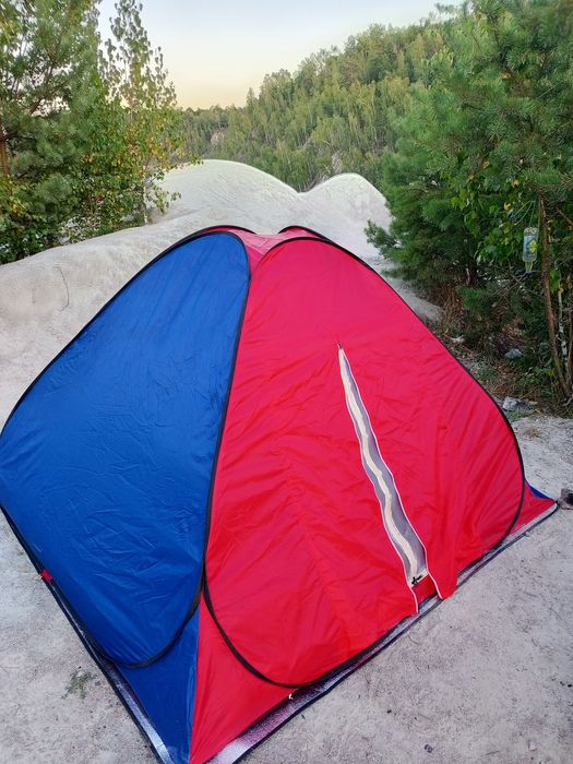 Палатка туристична