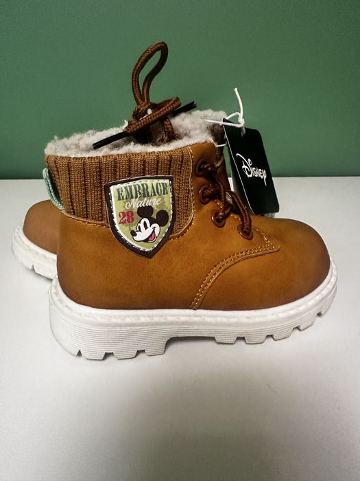 Дитяче взуття 22/23