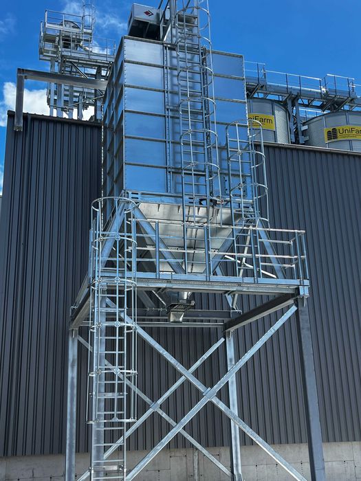 Silos spedycyjny 3,0 × 3,0 m