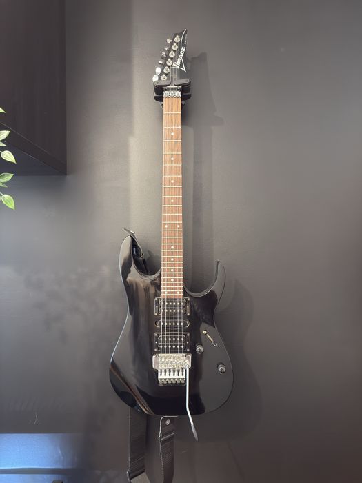 Guitarra Ibanez RG-270