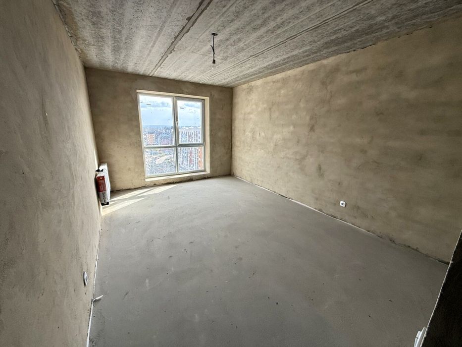 Продам 3 кімнатна квартира на Щасливому