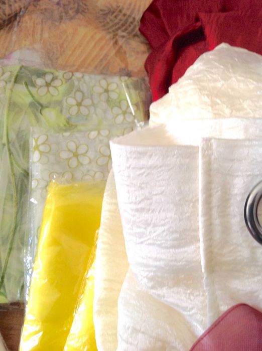 OPORTUNIDADE: Conjunto De 12 Cortinas e Cortinados NOVOS