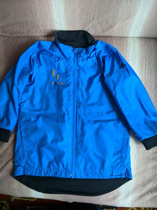 Ветровка adidas двусторонняя.